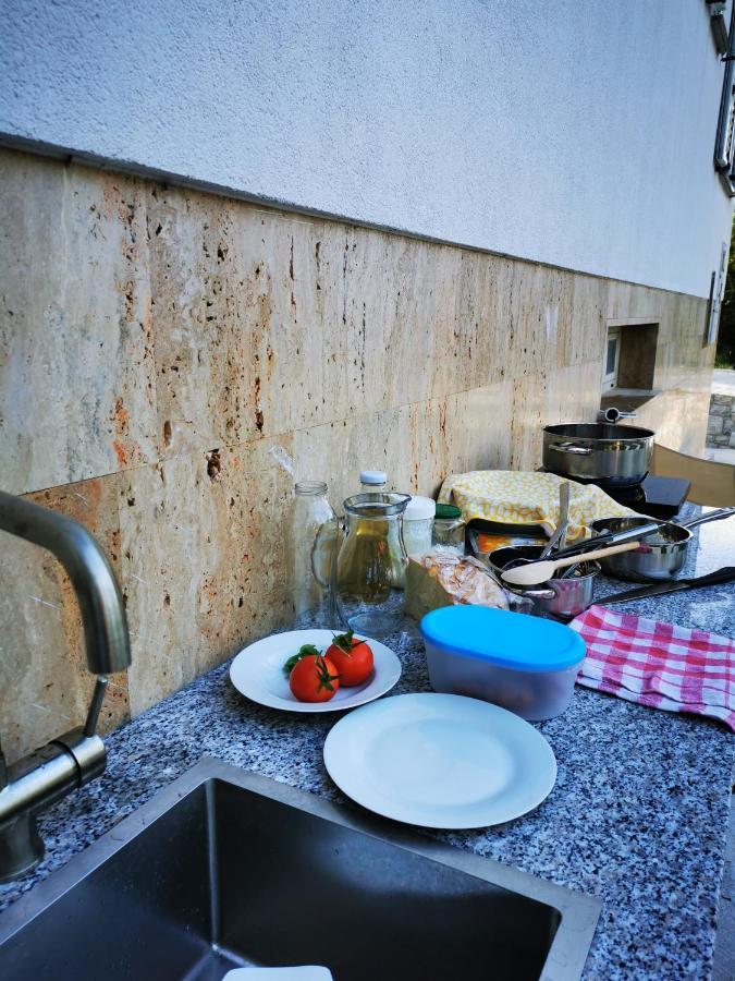 Krasen Kras 104 Resort Komen Eksteriør billede