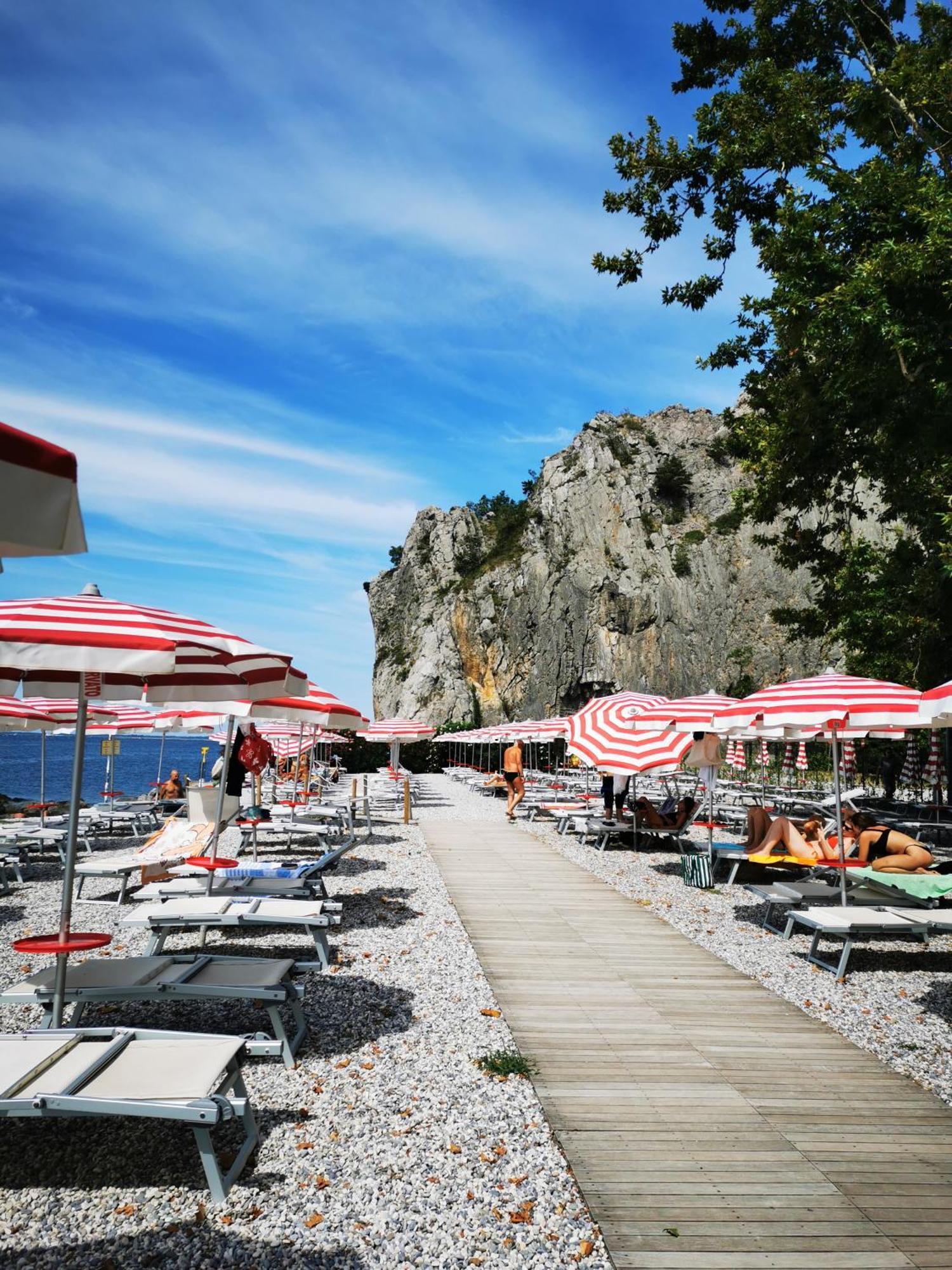 Krasen Kras 104 Resort Komen Eksteriør billede